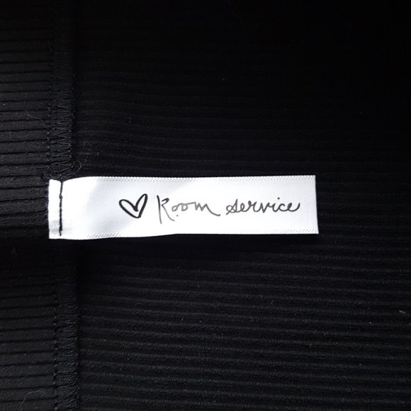 Room Service Black Elastic Waist Ribbed Skirt Size L - Picture 2 of 8